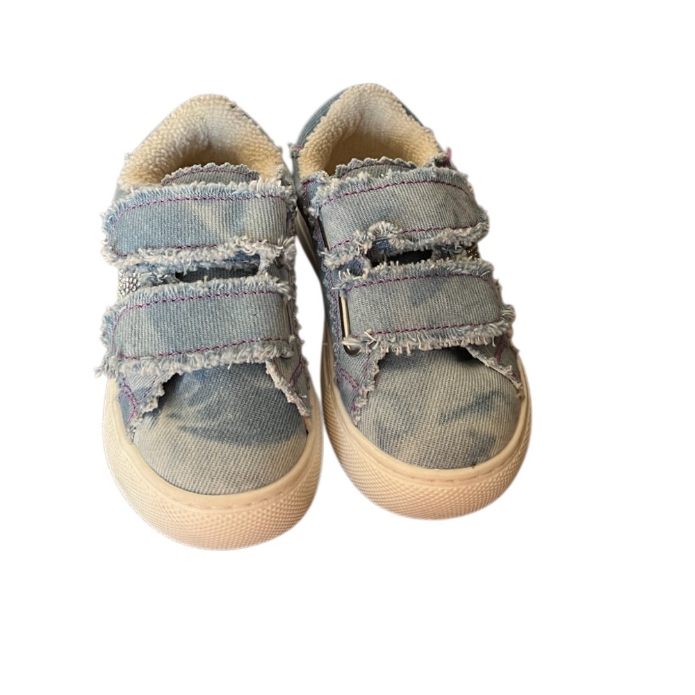 NWOT Steve Madden Rezume Denim Velcro Sneakers w Glitter Star-Size 8